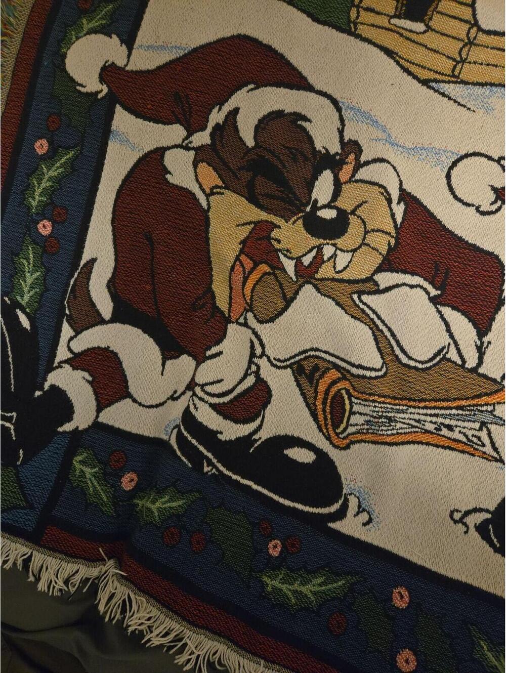 Vintage 1996 Warner Bros. Christmas Tapestry Blanket Sylvester & Looney Tunes - Picture 5 of 8